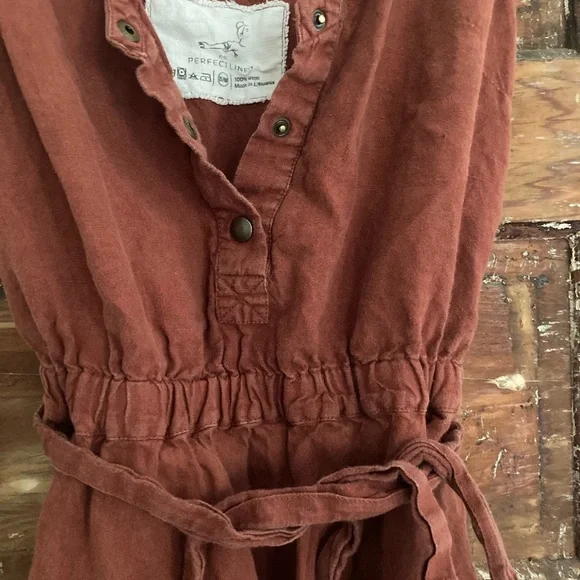 Not perfect linen Sydney Dress - Picture 3 of 4